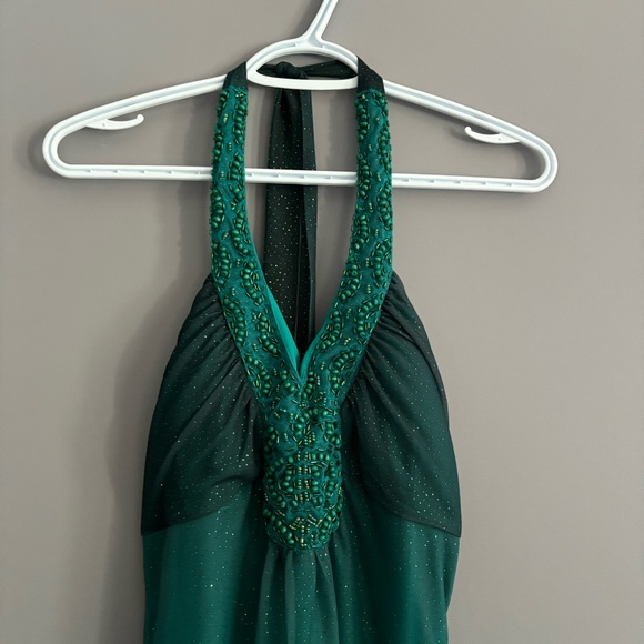 Laura Size 10 Halter Green Shimmery Padded Maxi Prom Dress - Picture 4 of 14